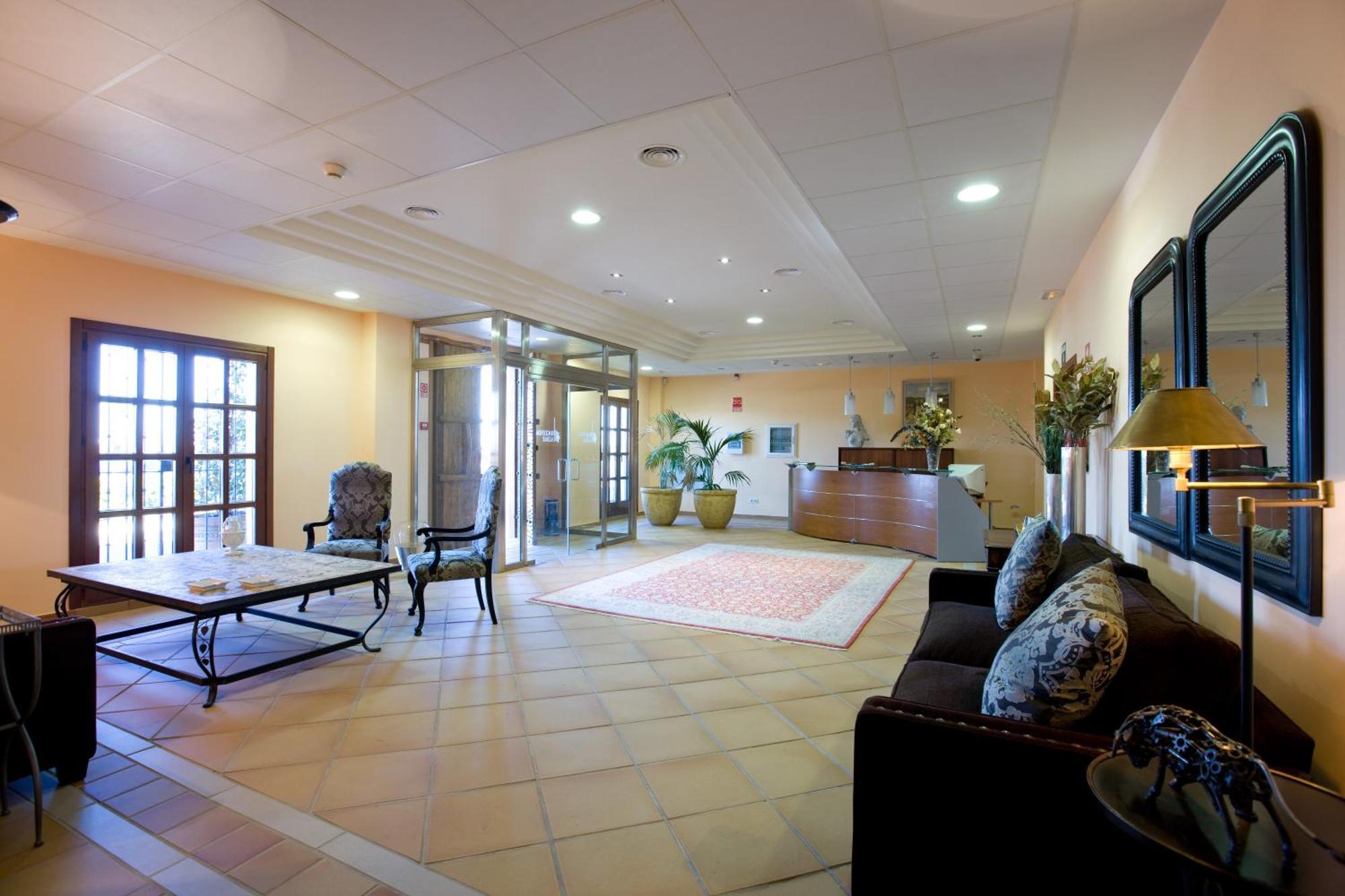 Bodegas Hacienda Albae Guest House Argamasilla de Alba Екстериор снимка