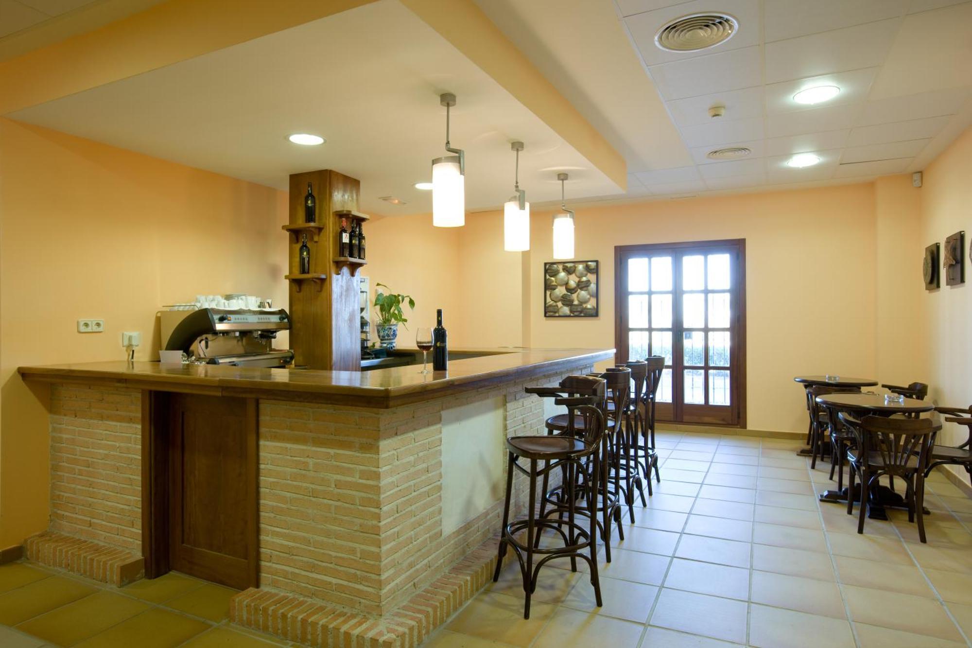 Bodegas Hacienda Albae Guest House Argamasilla de Alba Екстериор снимка