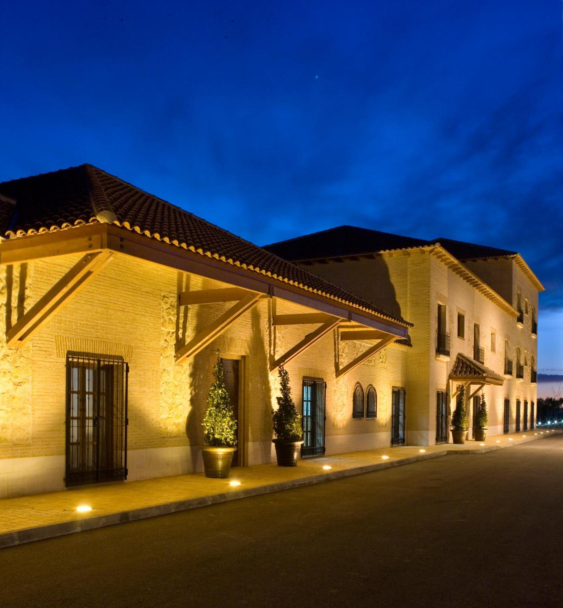 Bodegas Hacienda Albae Guest House Argamasilla de Alba Екстериор снимка