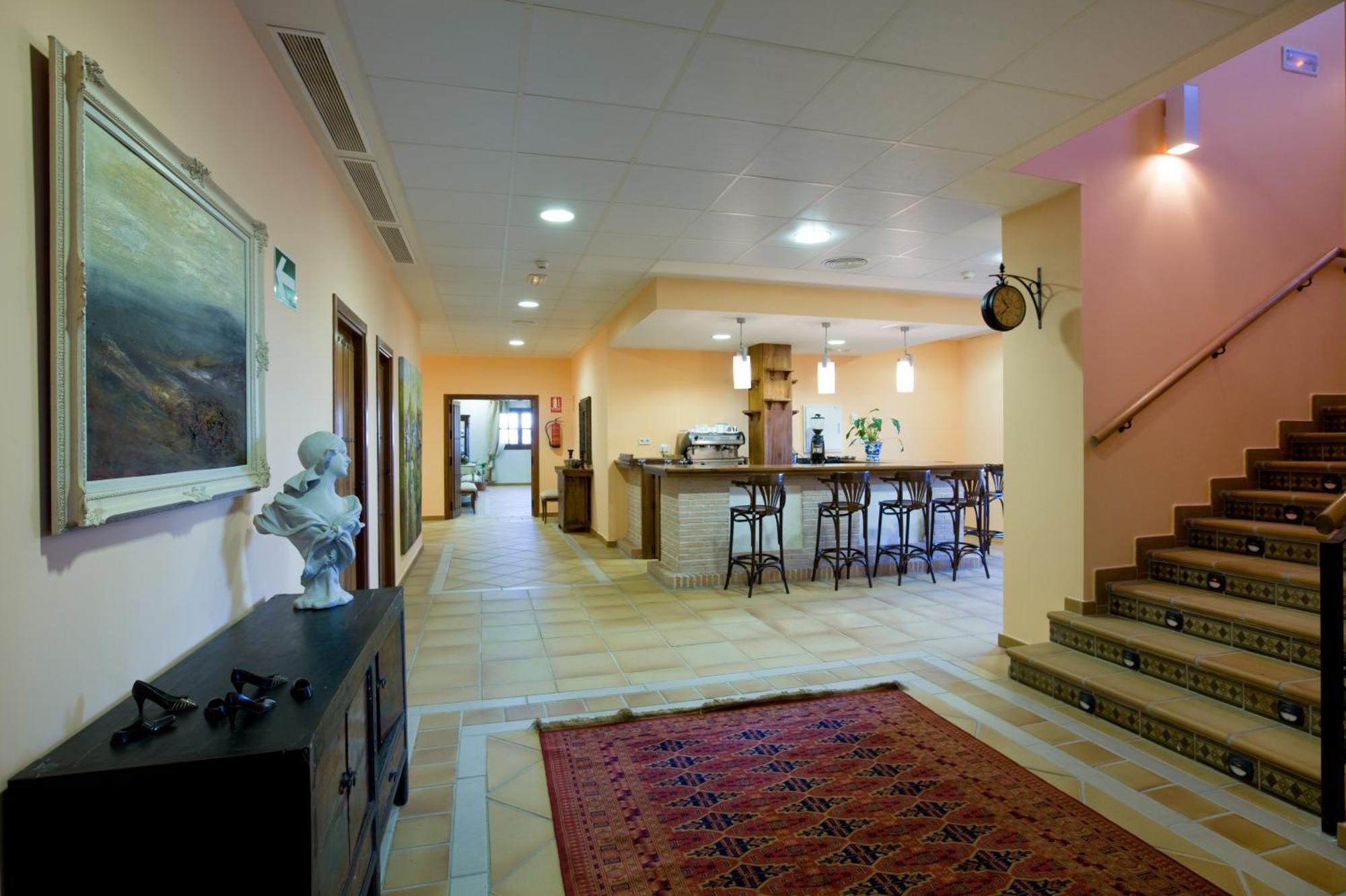 Bodegas Hacienda Albae Guest House Argamasilla de Alba Екстериор снимка