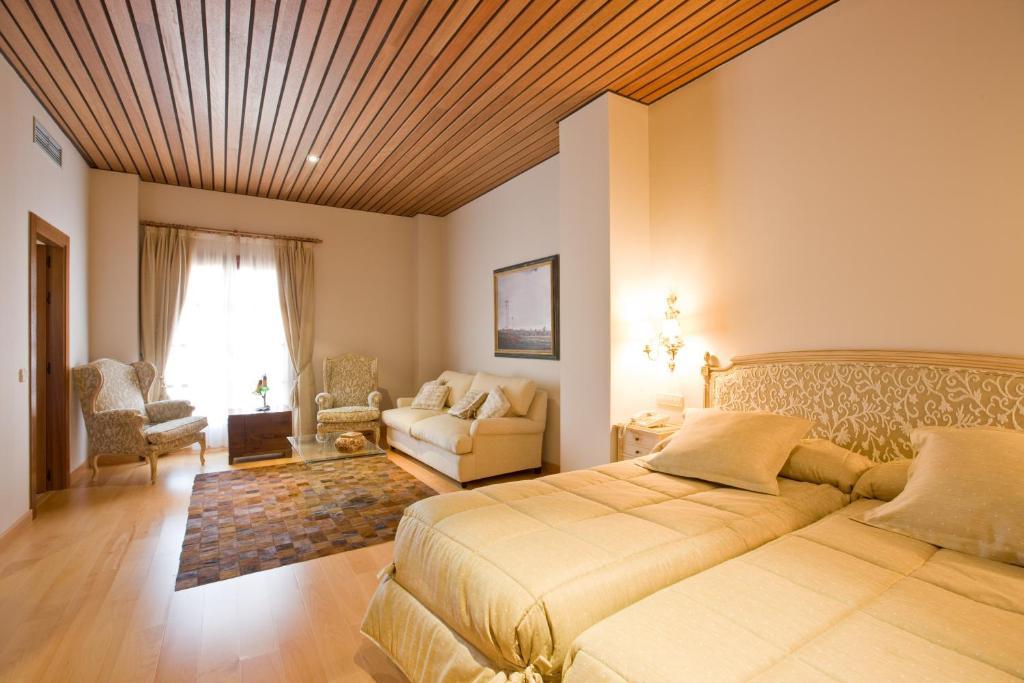 Bodegas Hacienda Albae Guest House Argamasilla de Alba Стая снимка
